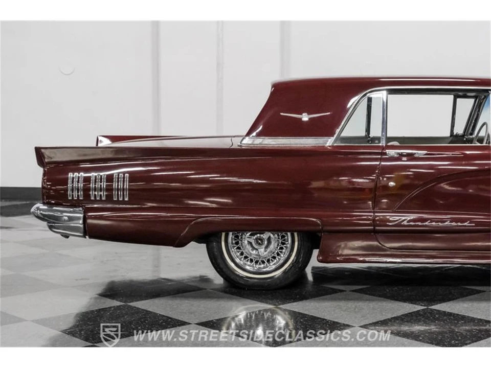 1960 Ford Thunderbird 2nd Gen - Image 28 of 31