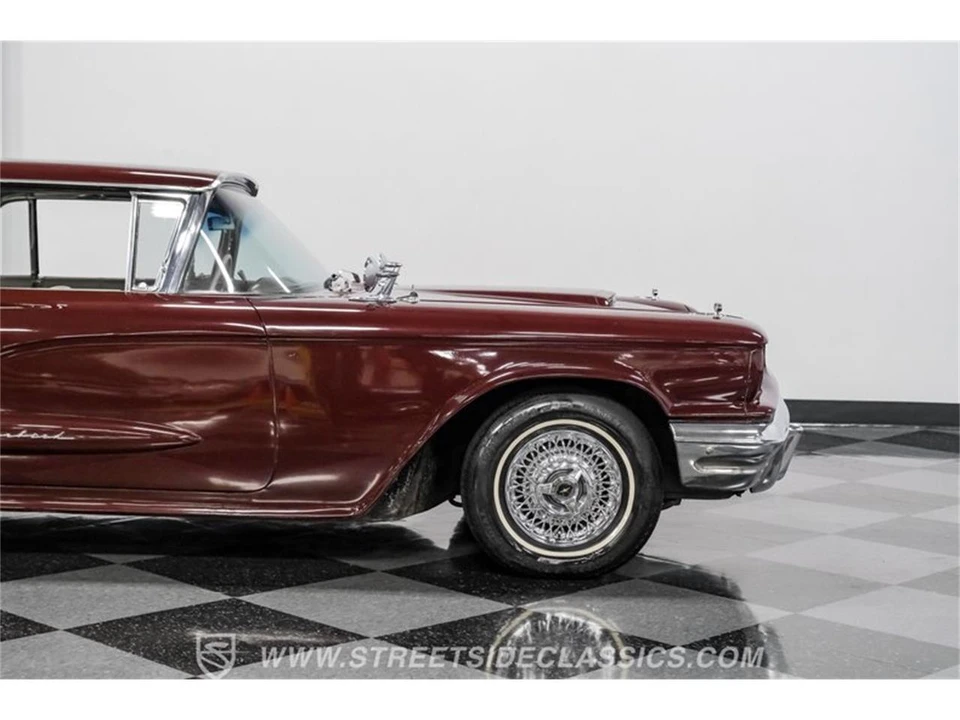 1960 Ford Thunderbird 2nd Gen - Image 29 of 31