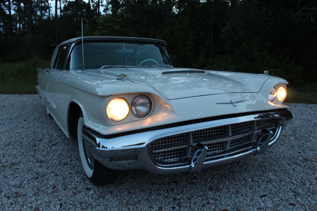 1960 Ford Thunderbird 2nd Gen - Image 16 of 31