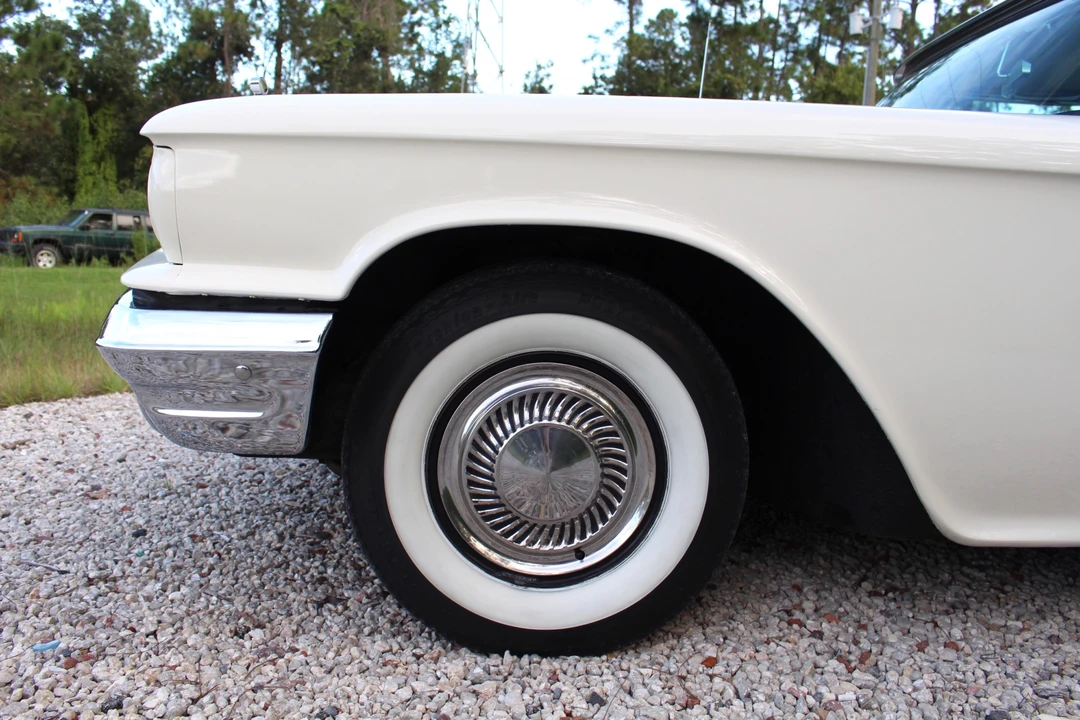 1960 Ford Thunderbird 2nd Gen - Image 22 of 31