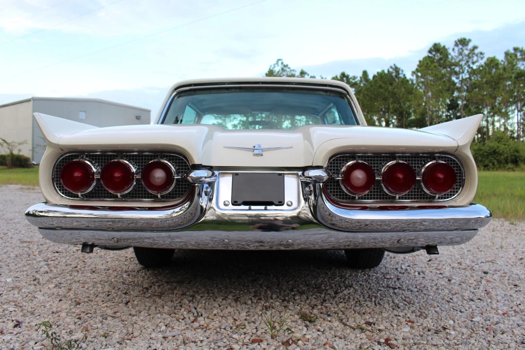 1960 Ford Thunderbird 2nd Gen - Image 11 of 31