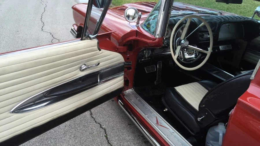 1960 Ford Thunderbird 2nd Gen - Image 5 of 9
