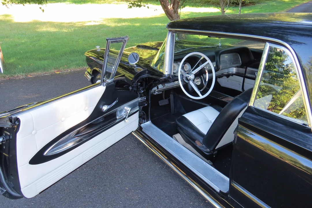 1960 Ford Thunderbird 2nd Gen - Image 24 of 31
