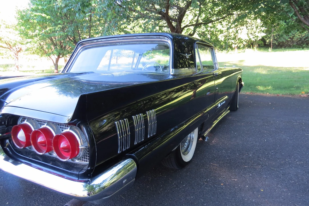 1960 Ford Thunderbird 2nd Gen - Image 13 of 31