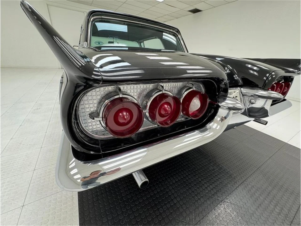1960 Ford Thunderbird 2nd Gen - Image 24 of 31