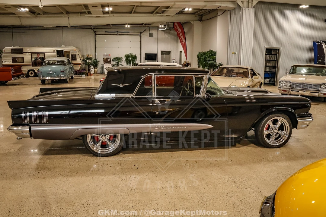 1960 Ford Thunderbird 2nd Gen - Image 12 of 31