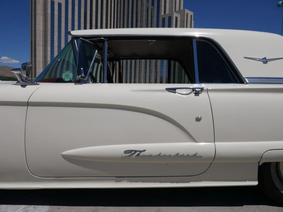 1960 Ford Thunderbird 2nd Gen - Image 13 of 25