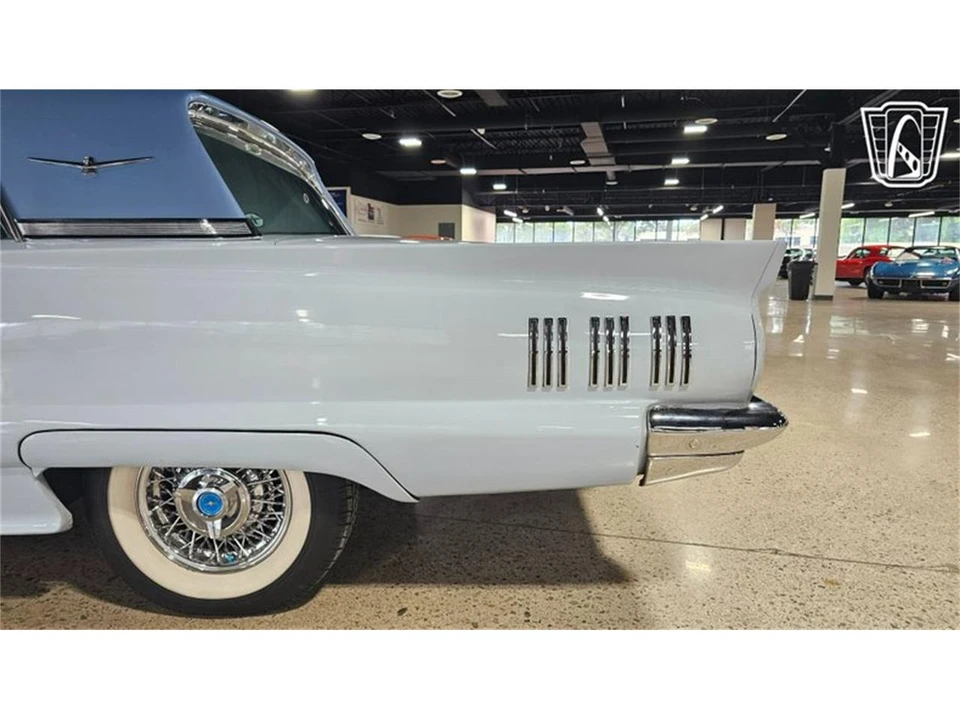 1960 Ford Thunderbird 2nd Gen - Image 21 of 31