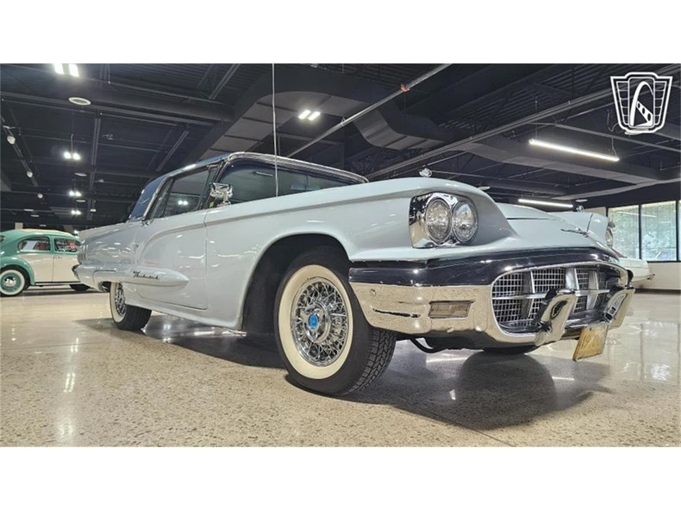 1960 Ford Thunderbird 2nd Gen - Image 16 of 31
