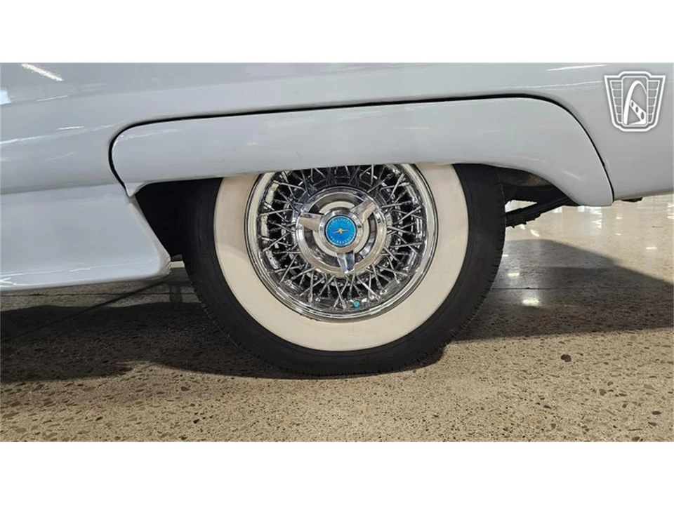 1960 Ford Thunderbird 2nd Gen - Image 26 of 31