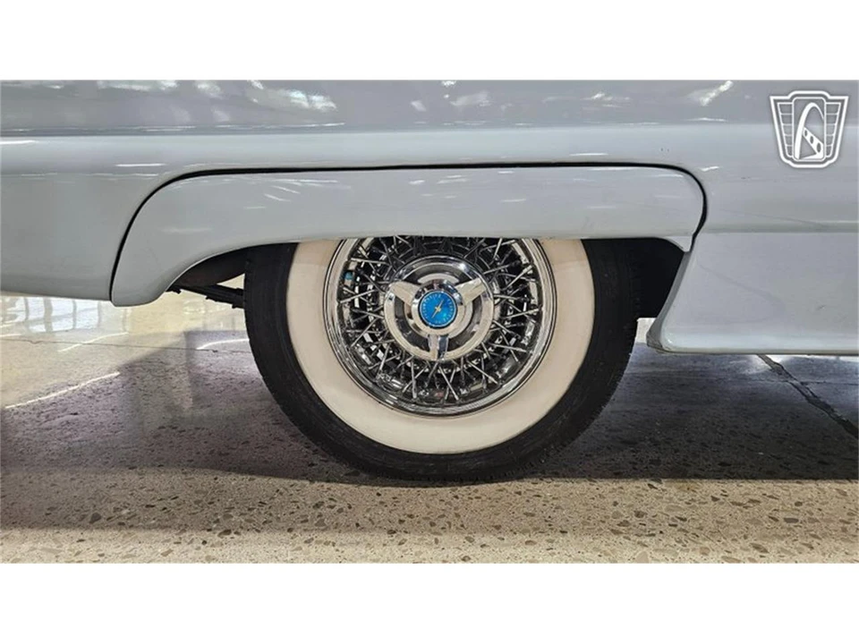1960 Ford Thunderbird 2nd Gen - Image 28 of 31