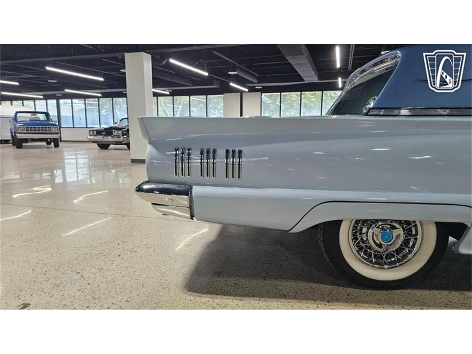 1960 Ford Thunderbird 2nd Gen - Image 24 of 31