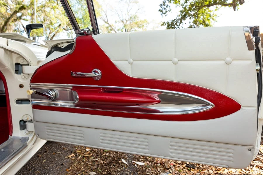 1960 Ford Thunderbird 2nd Gen - Image 22 of 31