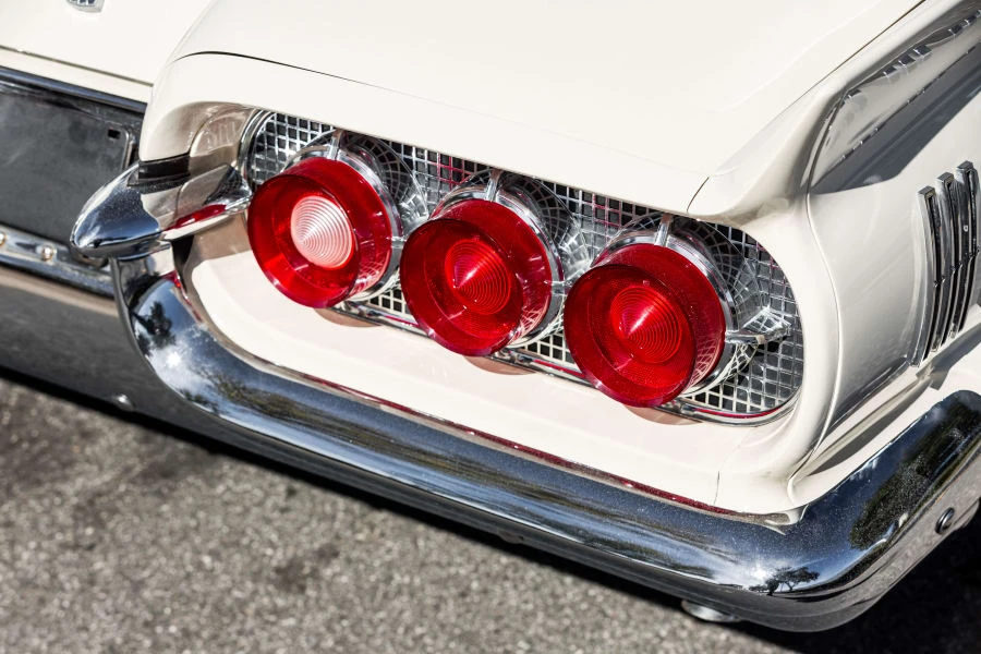 1960 Ford Thunderbird 2nd Gen - Image 11 of 31