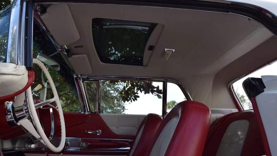 1960 Ford Thunderbird 2nd Gen - Image 5 of 10