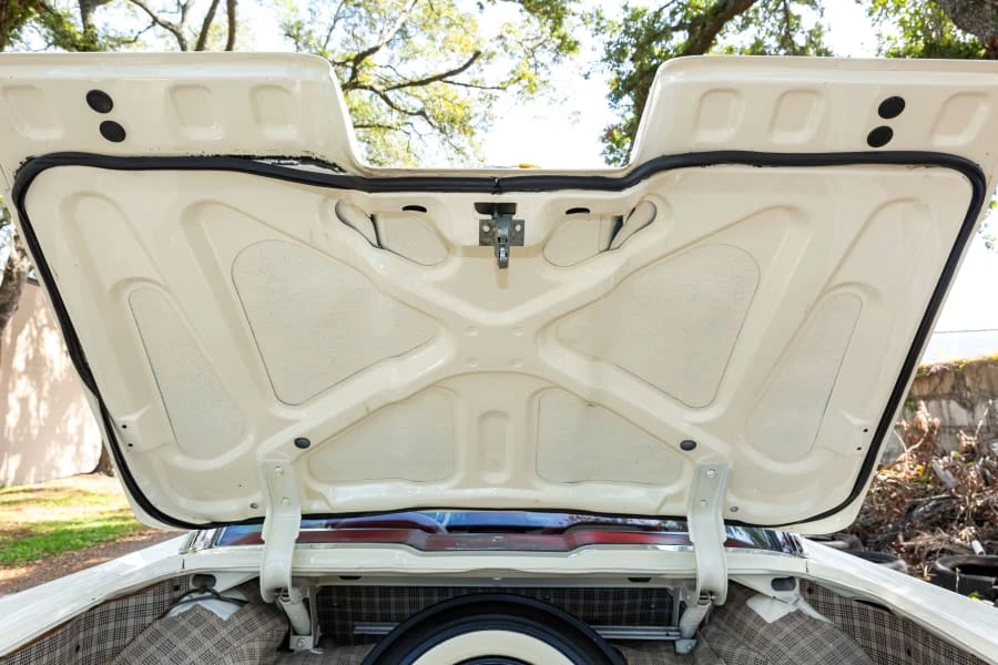 1960 Ford Thunderbird 2nd Gen - Image 30 of 31