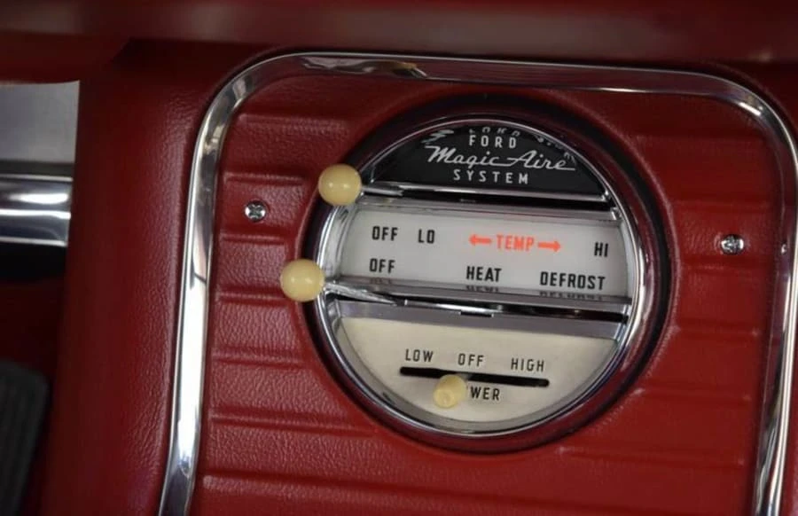 1960 Ford Thunderbird 2nd Gen - Image 14 of 21