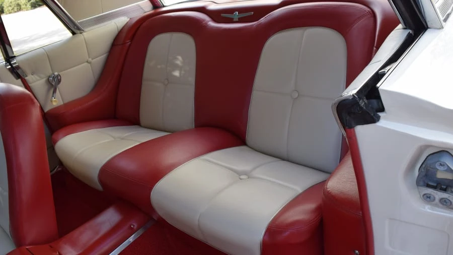 1960 Ford Thunderbird 2nd Gen - Image 4 of 10