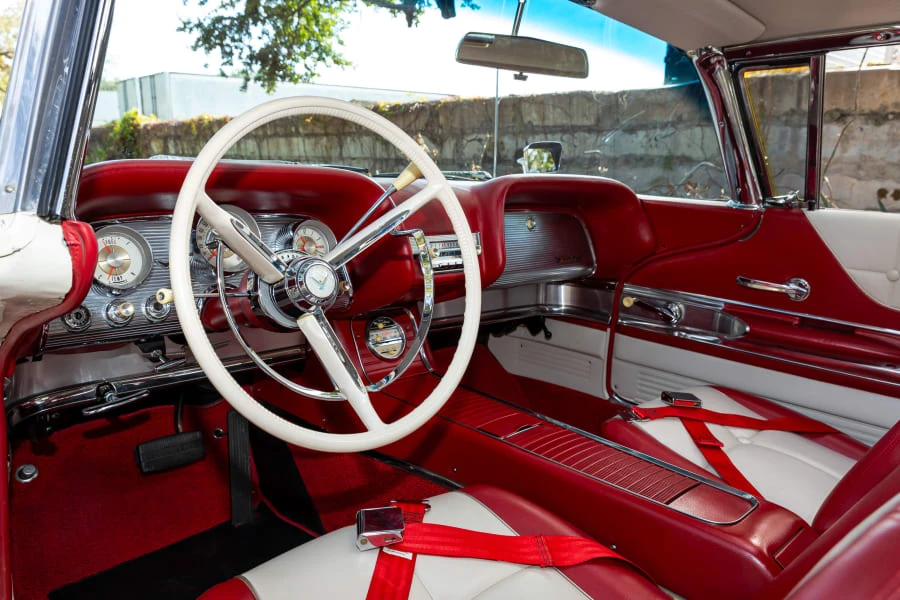 1960 Ford Thunderbird 2nd Gen - Image 26 of 31