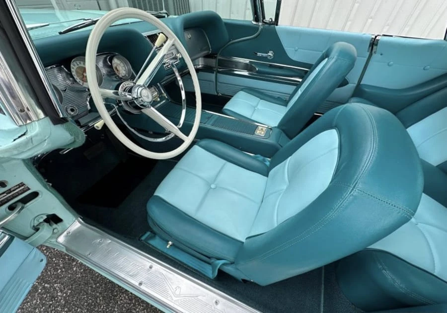 1960 Ford Thunderbird 2nd Gen - Image 7 of 15