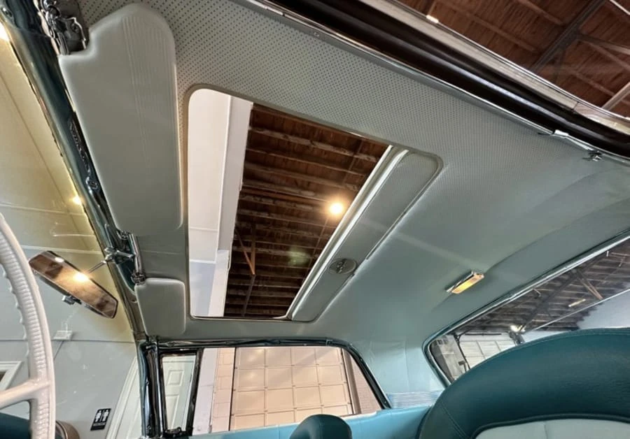 1960 Ford Thunderbird 2nd Gen - Image 10 of 15