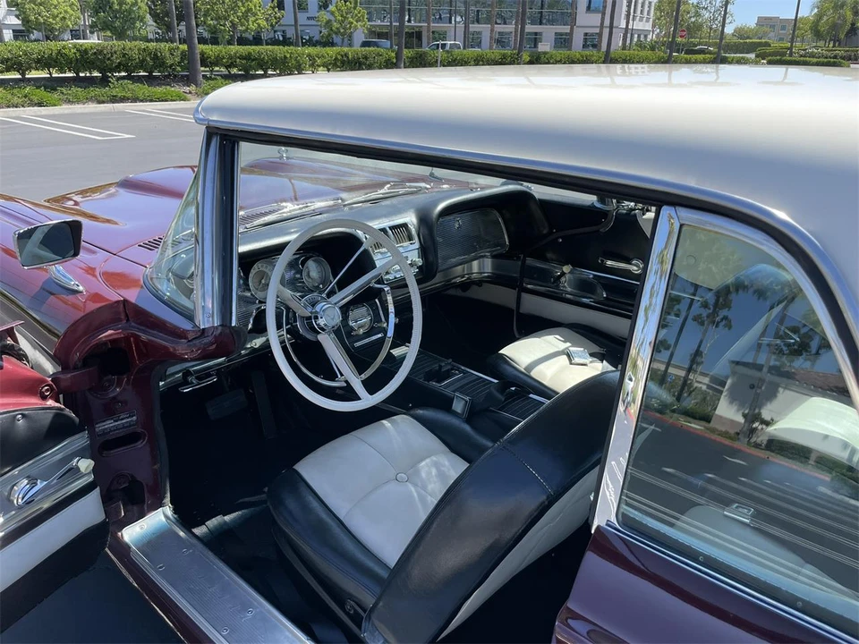 1960 Ford Thunderbird 2nd Gen - Image 9 of 13
