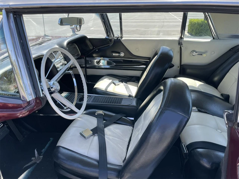 1960 Ford Thunderbird 2nd Gen - Image 10 of 13