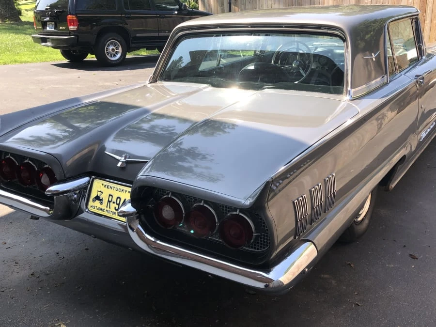 1960 Ford Thunderbird 2nd Gen - Image 10 of 12