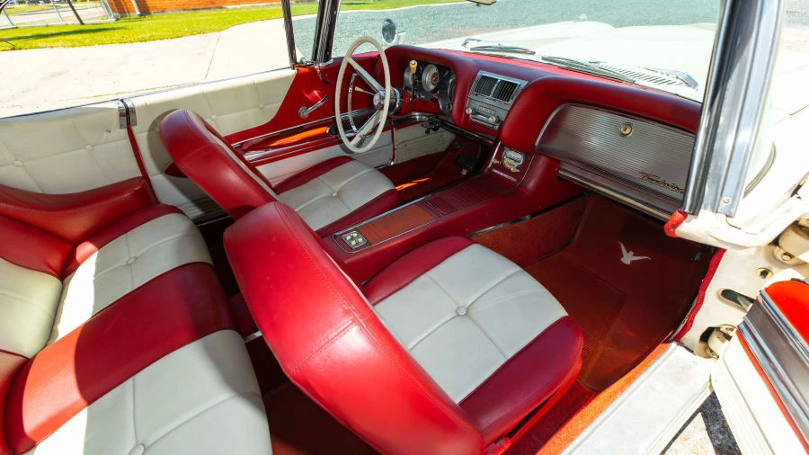 1960 Ford Thunderbird 2nd Gen - Image 5 of 23
