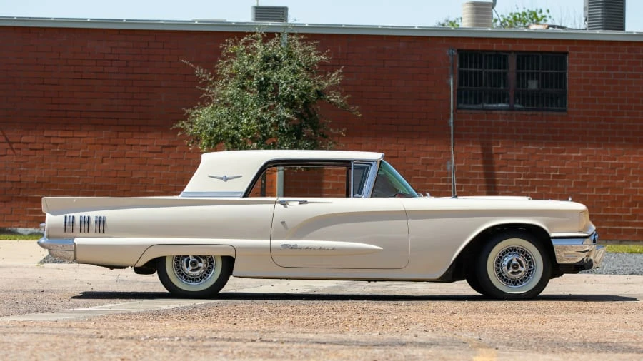 1960 Ford Thunderbird 2nd Gen - Image 8 of 23