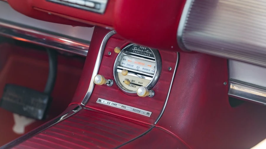 1960 Ford Thunderbird 2nd Gen - Image 17 of 23