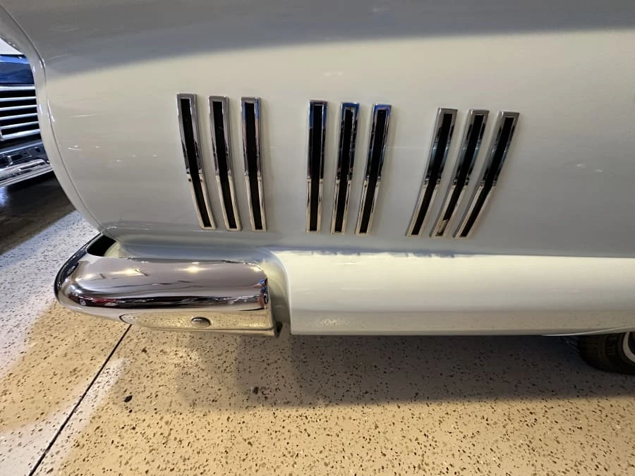 1960 Ford Thunderbird 2nd Gen - Image 10 of 23