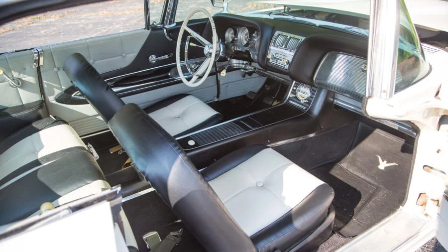 1960 Ford Thunderbird 2nd Gen - Image 5 of 12