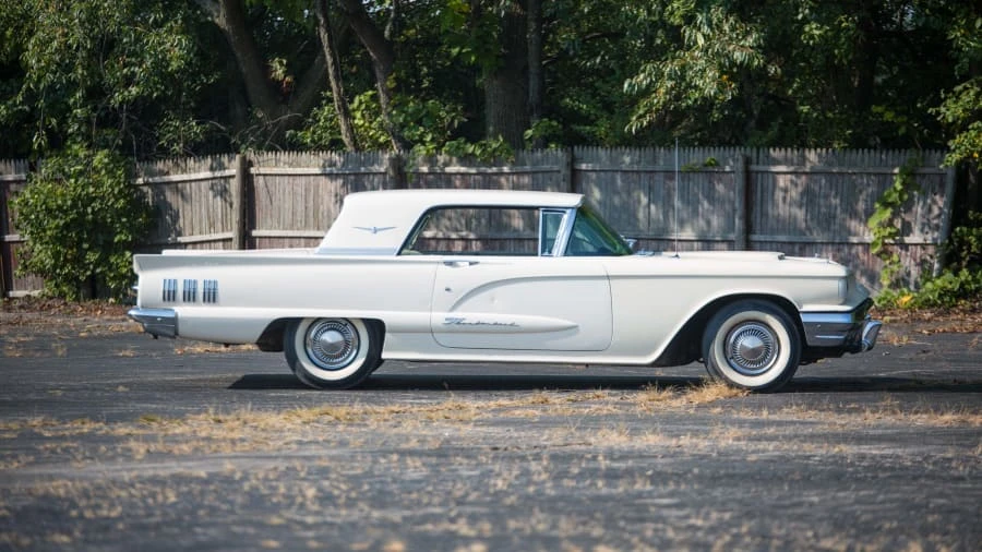 1960 Ford Thunderbird 2nd Gen - Image 11 of 12