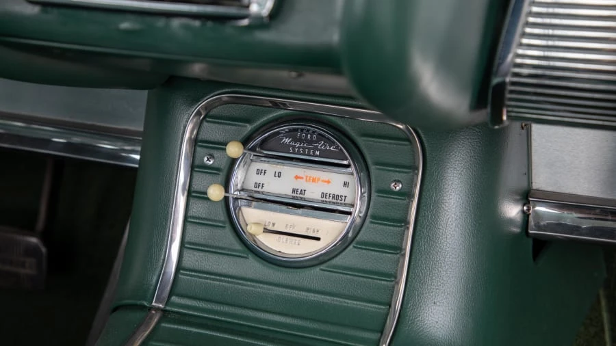 1960 Ford Thunderbird 2nd Gen - Image 19 of 20