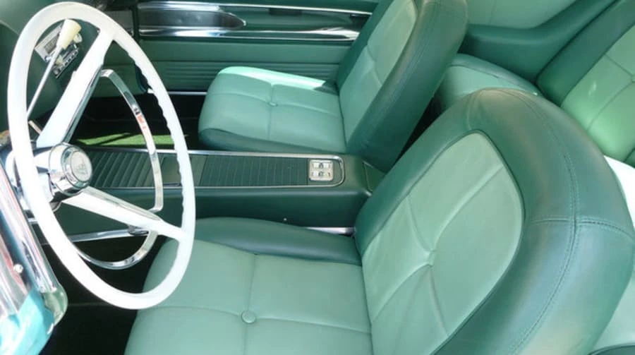 1960 Ford Thunderbird 2nd Gen - Image 4 of 12