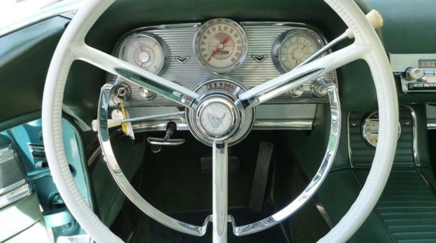 1960 Ford Thunderbird 2nd Gen - Image 8 of 12
