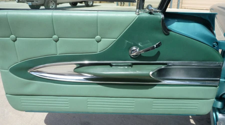1960 Ford Thunderbird 2nd Gen - Image 9 of 12