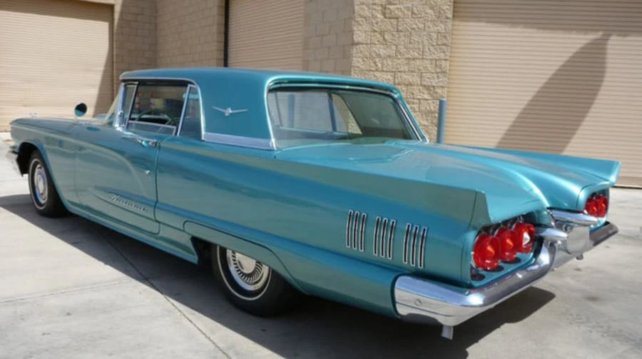 1960 Ford Thunderbird 2nd Gen - Image 11 of 12