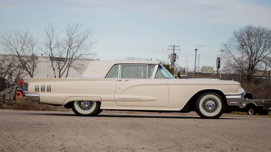 1960 Ford Thunderbird 2nd Gen - Image 8 of 23