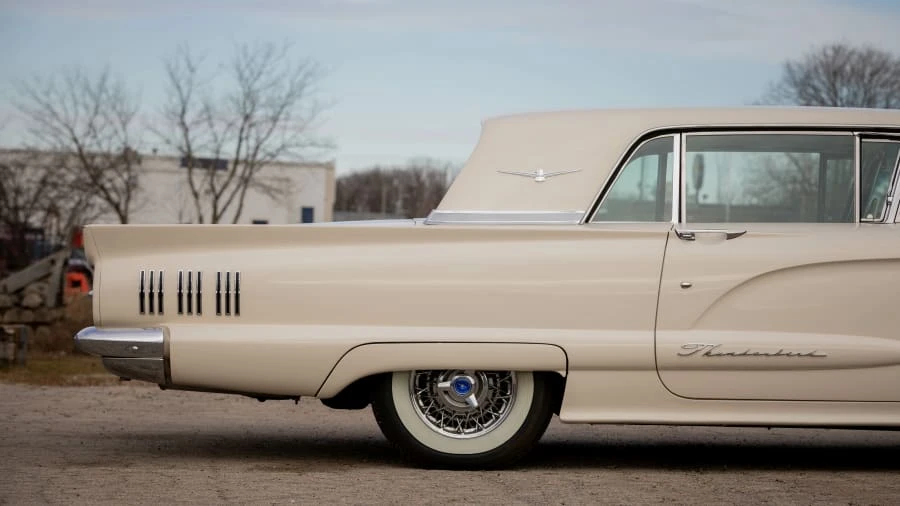 1960 Ford Thunderbird 2nd Gen - Image 17 of 23
