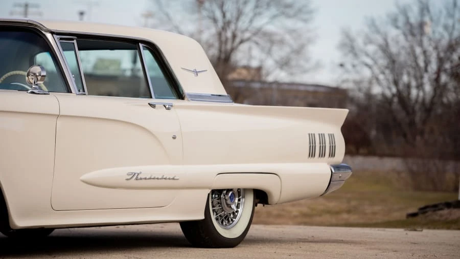 1960 Ford Thunderbird 2nd Gen - Image 22 of 23
