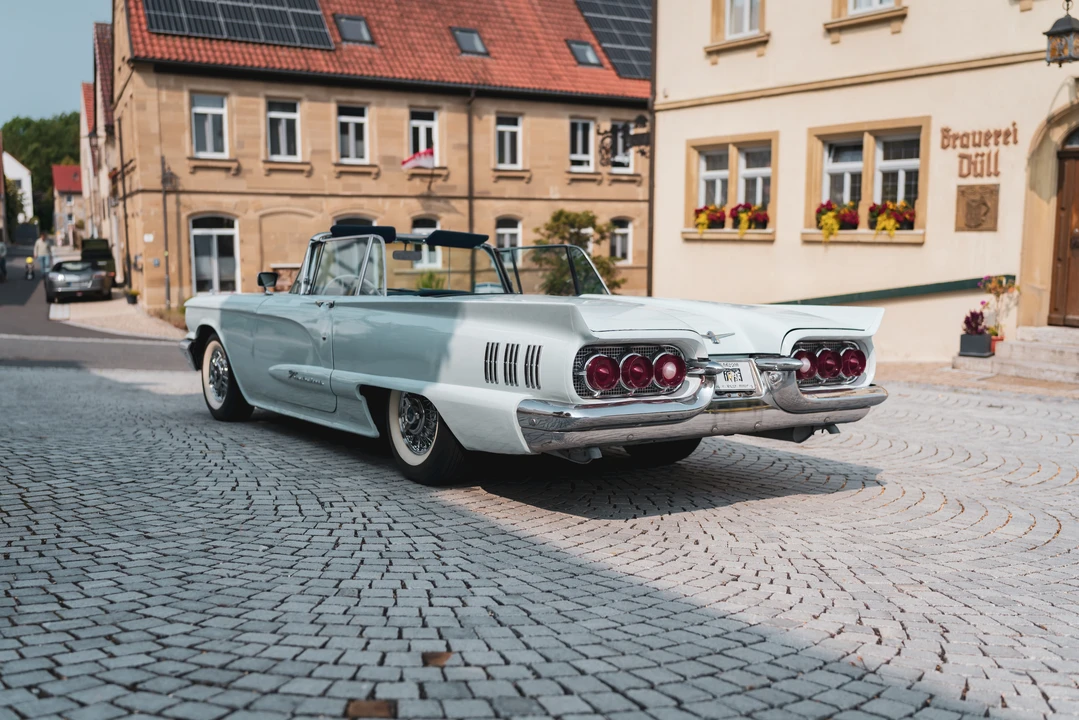 1960 Ford Thunderbird 2nd Gen - Image 12 of 31