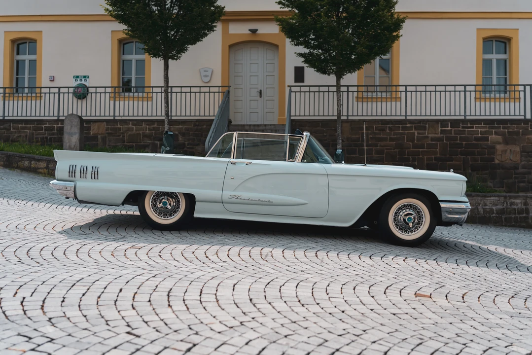 1960 Ford Thunderbird 2nd Gen - Image 15 of 31