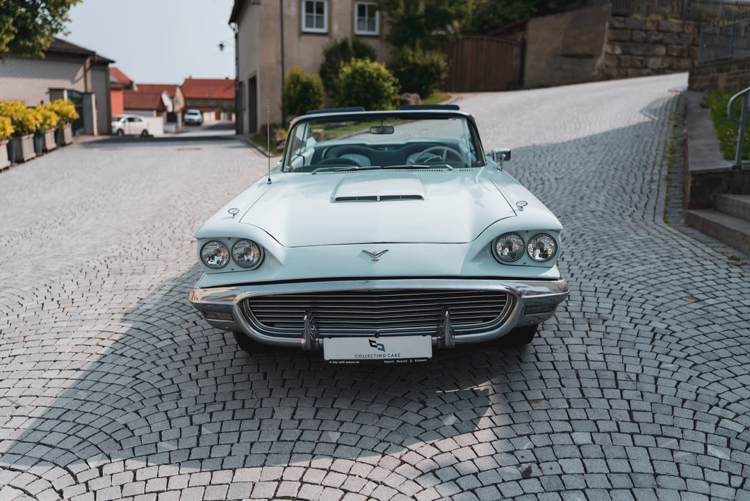1960 Ford Thunderbird 2nd Gen - Image 10 of 31