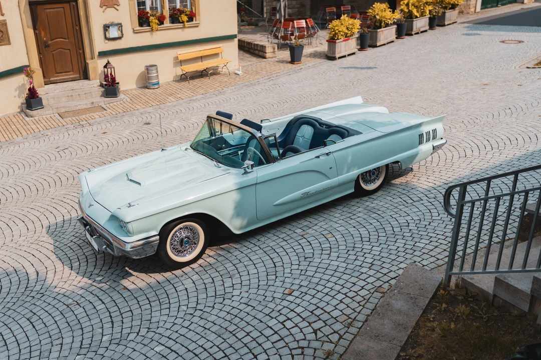 1960 Ford Thunderbird 2nd Gen - Image 17 of 31