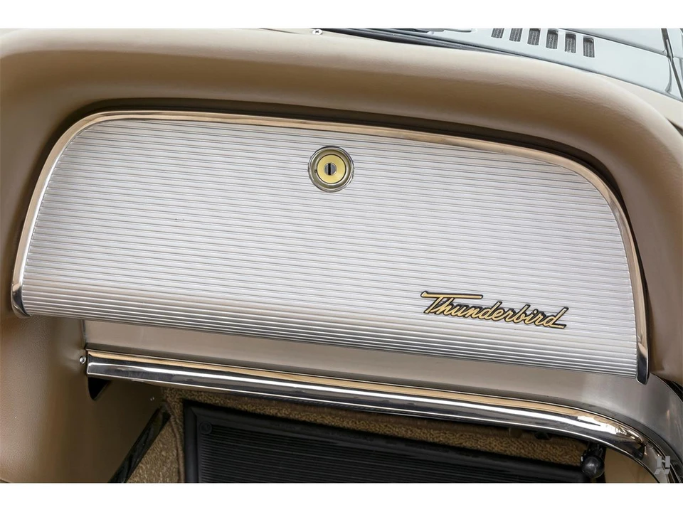 1960 Ford Thunderbird 2nd Gen - Image 14 of 31