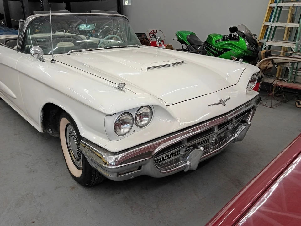 1960 Ford Thunderbird 2nd Gen - Image 19 of 20