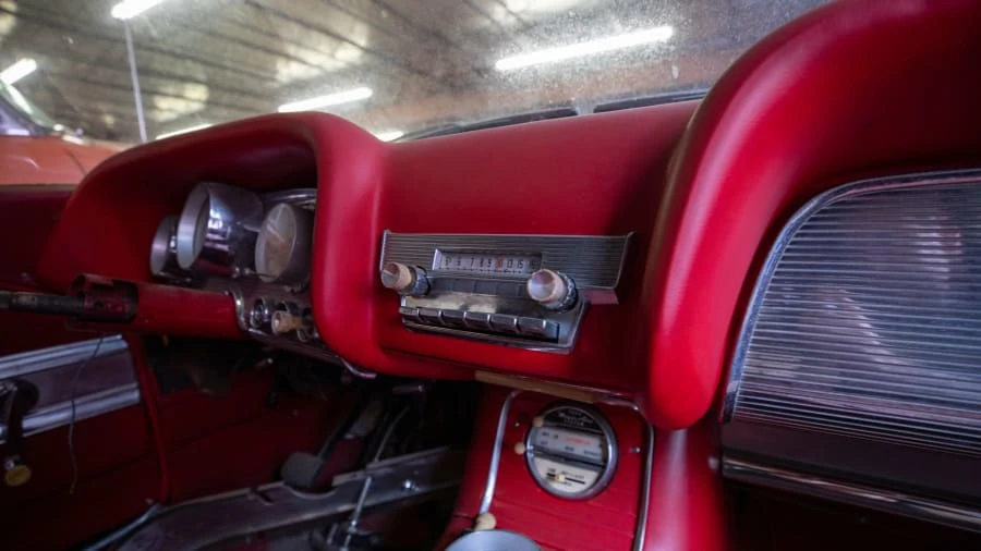 1960 Ford Thunderbird 2nd Gen - Image 14 of 20