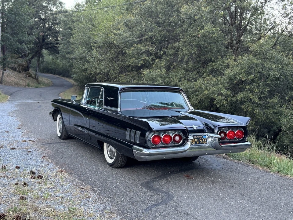 1960 Ford Thunderbird 2nd Gen - Image 12 of 31